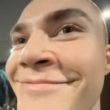 B1urryFac3_